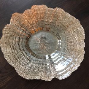 Like new!!! Decorative gold dish.